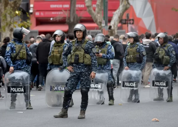 La Provincia suma nuevas categorías al Servicio de Policía Adicional para reforzar la seguridad en eventos masivos