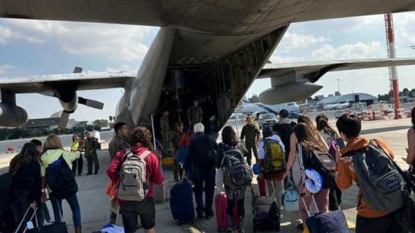 Continúa el operativo para repatriar argentinos en Israel: partió el tercer vuelo del Hércules