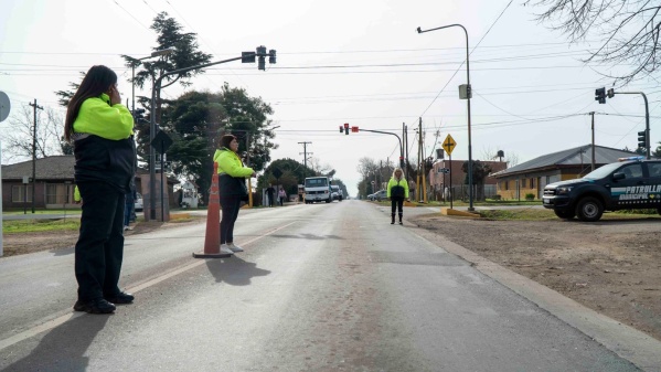 Operativos de seguridad en los accesos a La Plata: se profundiza el control de autos y motos que entran a la ciudad