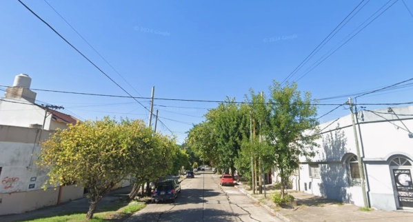 Violento robo a un jubilado en La Loma: ingresaron por la claraboya y escaparon con dólares