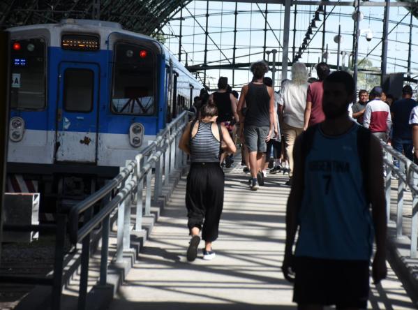 Arrancó la poda de servicios en el Tren Roca y oficializaron el nuevo cronograma para el ramal La Plata