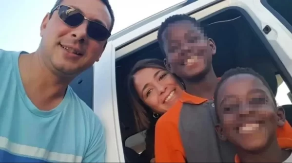 La pareja que adoptó y abandonó a mellizos africanos fue finalmente detenida: "Aseguraron que no podían sostener el vinculo"