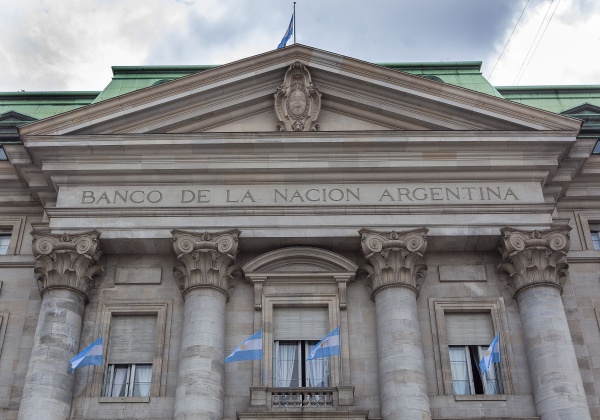 El Banco Nación destinó casi 200 millones de dólares para financiar importaciones de pequeñas, medianas y grandes empresas