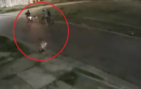 La apuntaron a un nene de 11 a&ntilde;os y a su hermano de 17 para robarles en Altos de San Lorenzo