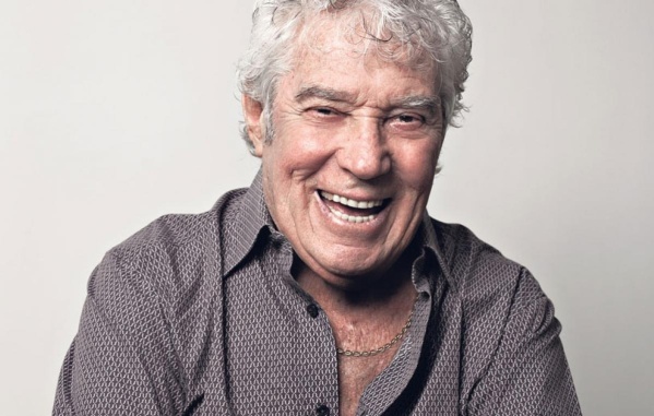 Falleció el gran cantautor argentino Chico Novarro a los 88 años