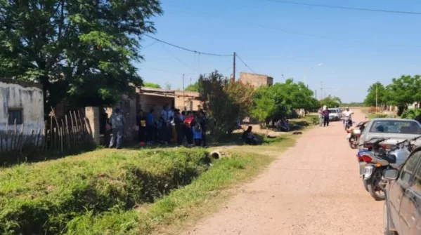 ¡De no creer! Un joven falleció y la familia lo tuvo 3 días en un dormitorio para intentar resucitarlo rezando