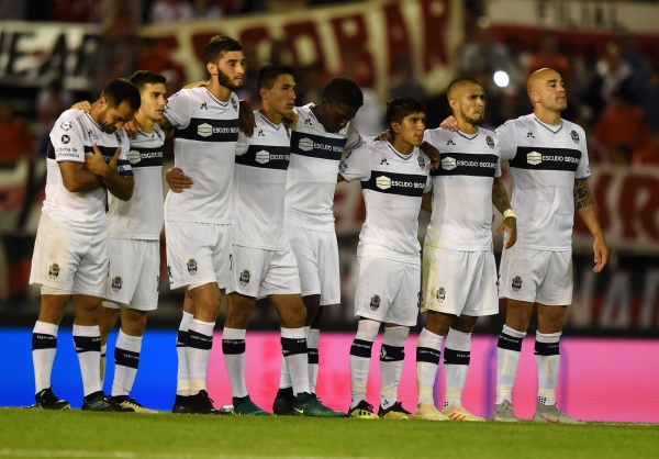 La foto que aleja a un futbolista del Lobo y desilusiona a gran parte de los hinchas 