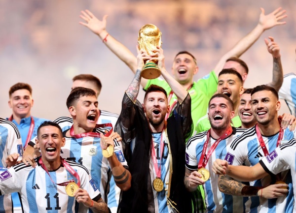 Un joven había quedado en coma durante el Mundial de Qatar 2022 y ahora se recupera viendo los partidos de Argentina campeón