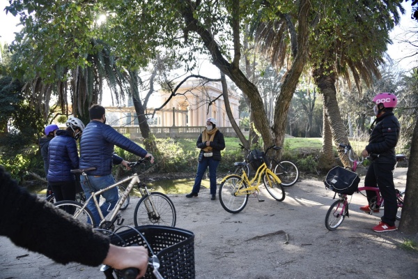 Bicis, espacios delimitados y arte en la ciudad para disfrutar las vacaciones de invierno en La Plata