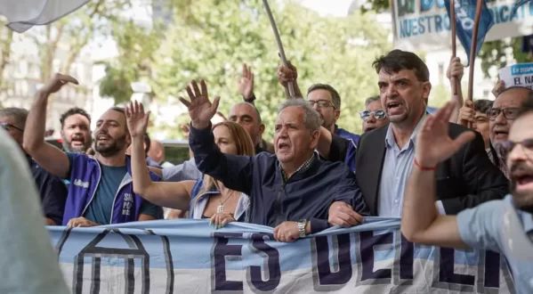 Diputados de la oposici&oacute;n buscan derogar el decreto de transformar al Banco Naci&oacute;n en Sociedad An&oacute;nima