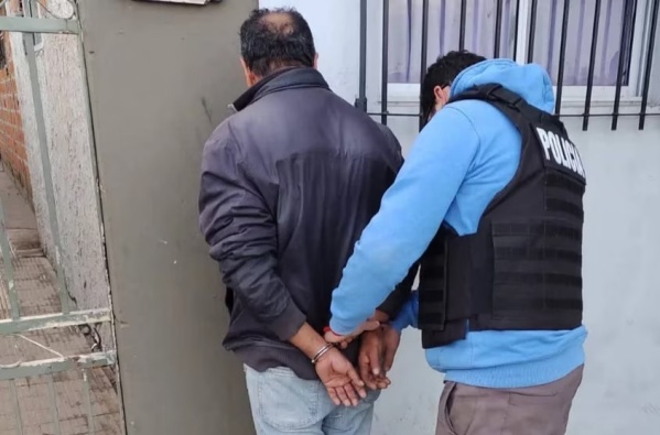 Detuvieron a un hombre en Berisso acusado de embarazar dos veces a su hija con retraso madurativo