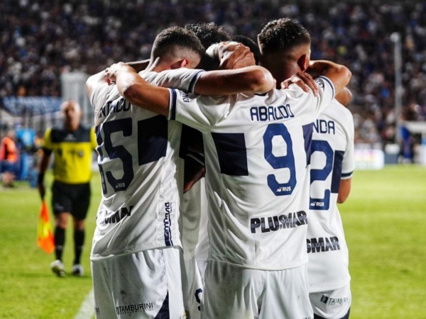 El enorme gesto que tuvo un futbolista del Lobo post partido con un empleado