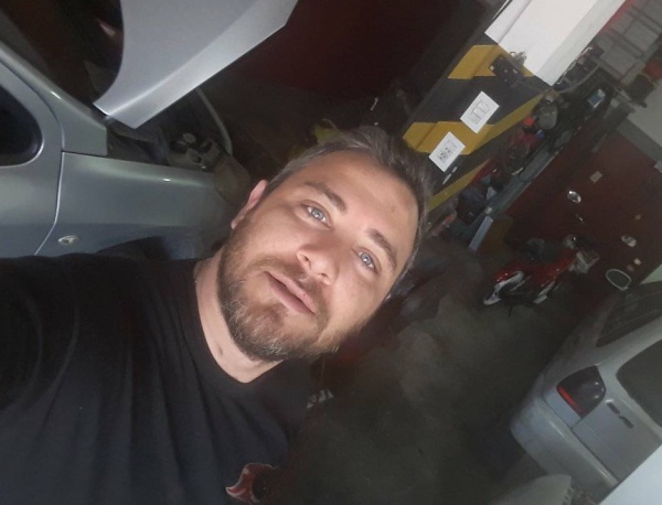 "No sé quién soy": un joven cree que nació en La Plata y ya recibió 6 versiones diferentes