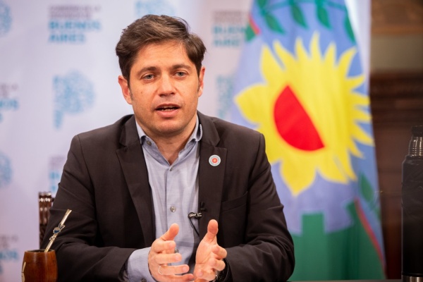Kicillof anunció viajes de egresados gratis para chicos de la provincia: "Les debemos un aporte por lo que sufrieron"