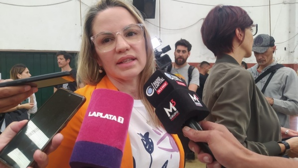 Carolina Píparo: “Espero que sea la última vez que votemos con esta boleta y que la boleta única se haga realidad”