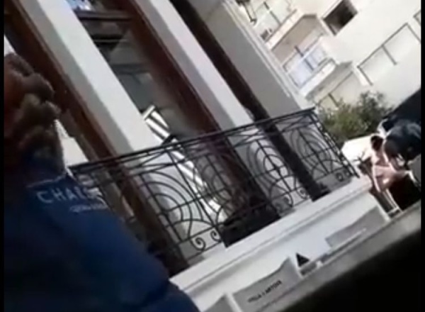 Una platense maltrat&oacute; a una moza porque le pidi&oacute; el certificado de vacunaci&oacute;n