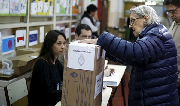 Impulsan un proyecto que busca otorgar facilidades para que las personas con discapacidad y los adultos mayores puedan votar
