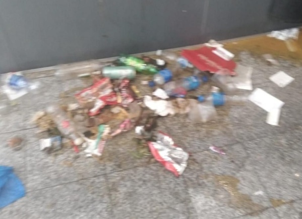 Un asco: así se encuentra un cajero en pleno centro platense