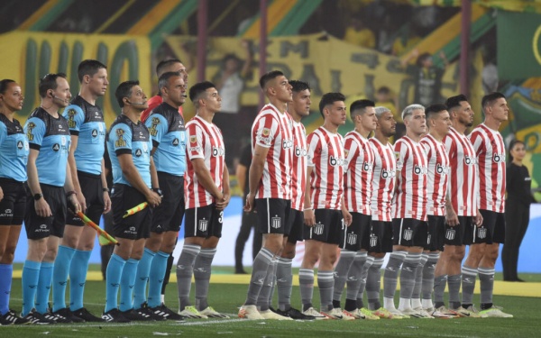 ¿Cuándo debuta Estudiantes en el 2024? 