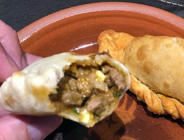 "Ojo con la relación entre morfi y evangelismo": la bajada de línea que sorprendió a los platenses en varios locales