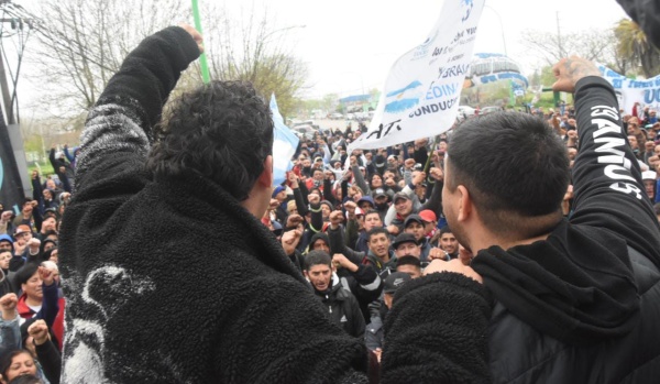 Agustín y Braian Medina celebraron la renuncia de Trujillo como interventor de UOCRA La Plata: "Triunfaron los trabajadores"