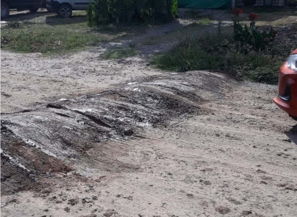 Polémica en Los Hornos por las lomas de burro "caseras": "Después no nos quejemos..."