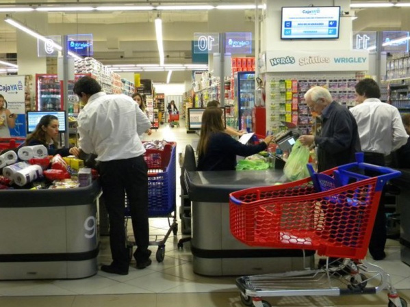 Revelaron que cayó fuertemente el consumo en supermercados y hay preocupación por la tendencia a la baja en el sector