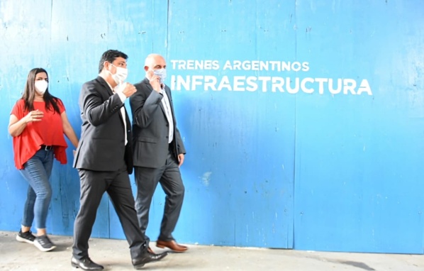 Guerrera y D’Onofrio recorrieron la estación de La Plata y se refirieron al Aeropuerto y la relocalización de la terminal