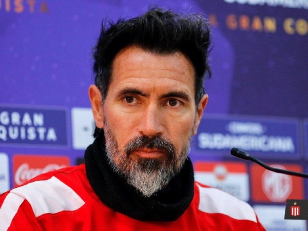 Domínguez recargado: Bancó a José Sosa, reveló la lesión que tiene Rollheiser y se ilusiona con pelear el título