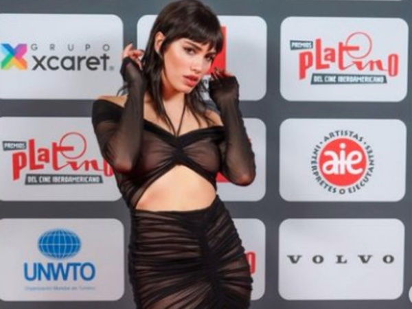 Lali Espósito de regreso en la Argentina luego de brillar en los Premios Platino