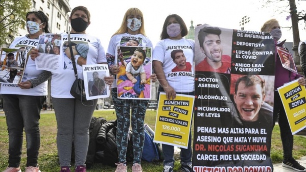 Organizaciones reclaman que salga la ley Alcohol Cero: "Se decide entre la vida o los intereses económicos de unos pocos"