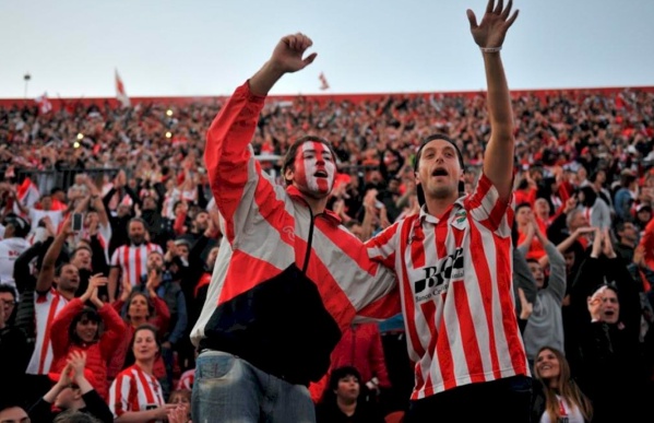 "Demencial lo de este muchacho": un platense superó los 30.000 tuits en 5 meses a pura chicana y hasta lo invitaron a pelear