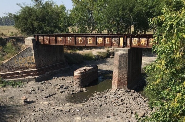 El arroyo El Pescado y una sequía que preocupa: la intensa ola de calor de la última semana fue letal para su recuperación