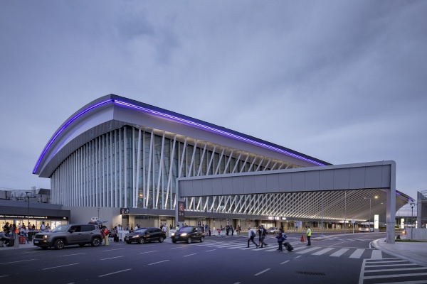 Habr&aacute; demoras y cancelaciones de vuelos en todo el pa&iacute;s