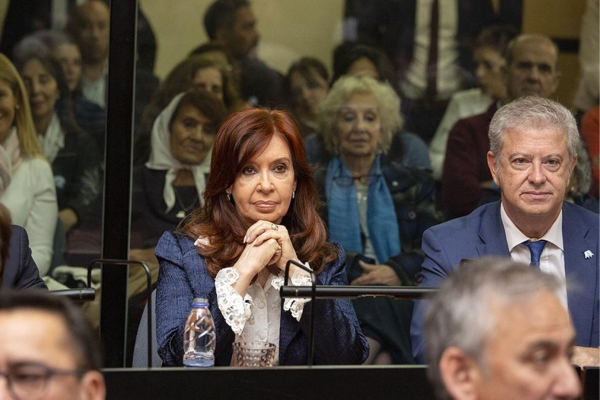Causas Hotesur y Memorándum: la defensa de Cristina Kirchner le reclamó a la Corte que dicte su sobreseimiento