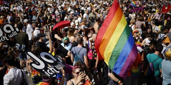 Suiza vota este domingo si acepta la legalización del matrimonio igualitario