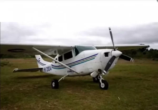 Robaron una avioneta, se fueron volando, se cayeron y terminaron falleciendo todos los tripulantes