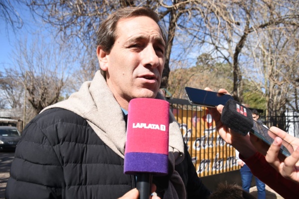 Garro dijo que hicieron una presentaci&oacute;n judicial por faltantes de boletas pero pidi&oacute; a la gente ir a votar