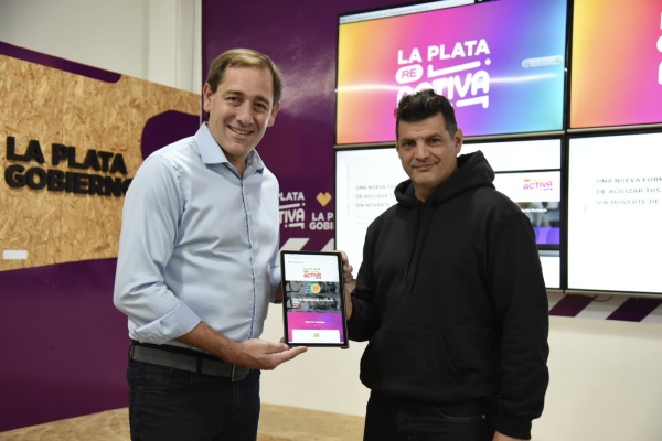 Garro present&oacute; un nuevo programa de "habilitaciones expr&eacute;s" que permiten abrir comercios en 24 horas