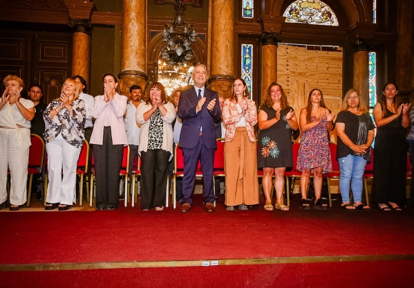 Alak presentó a los 17 nuevos delegados y mandó al Concejo Deliberante el proyecto de "Transparencia en la función pública"