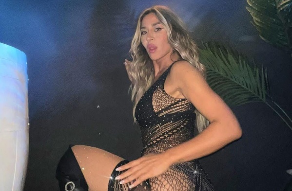 Vestido de encaje y muy "sexy": Jimena Barón compartió fotos sensuales en una fiesta post primer show