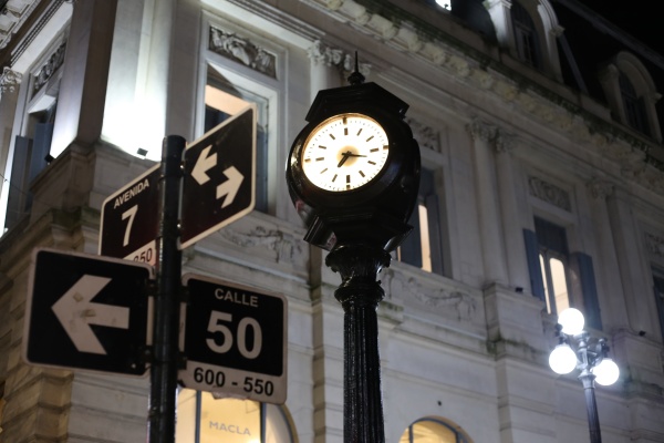 Volvi&oacute; a funcionar el hist&oacute;rico reloj de 7 y 50