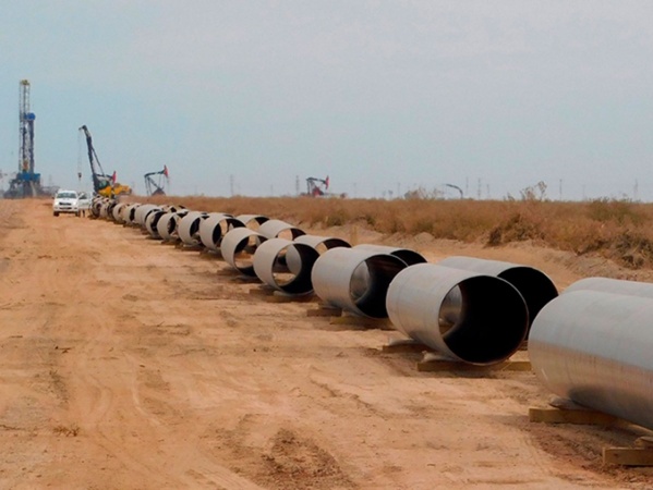 Gasoducto Néstor Kirchner: Energía Argentina firmó el contrato clave para la compra de 582 kilómetros de cañería
