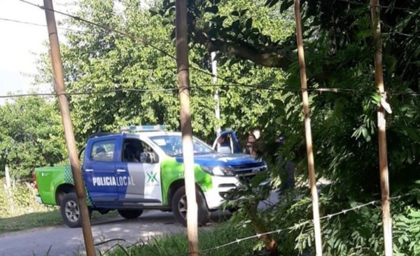 Detuvieron a tres menores que atacaron a tiros a un joven en Villa Alba y lo remataron en una zanja