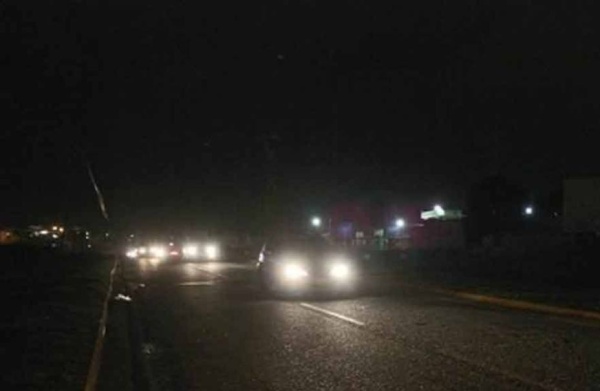 Vecinos de 161 y 66 piden por la colocación de luminarias en la vía pública: "Hicimos el reclamo de mil formas"