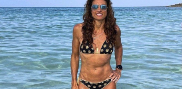 Gabriela Sabatini posó en bikini y revolucionó las redes