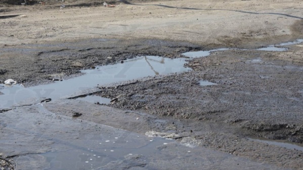 Vecinos reclaman asfalto en una zona de Gonnet: “Fue aprobado por el voto de vecinos y nada”
