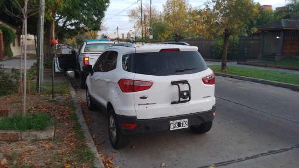 Intento de entradera en La Plata: se quisieron fugar, tiraron un arma y otro se escondió