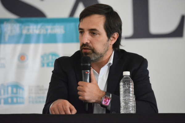 Kreplak criticó al Gobierno por suspender la vacuna gratuita contra la fiebre amarilla: “Pone en riesgo a la comunidad”