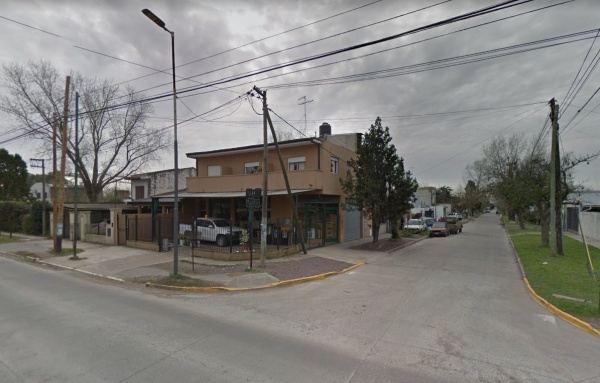 Atraparon a dos menores de edad que robaban con un arma falsa y tenían en vilo un barrio de La Plata